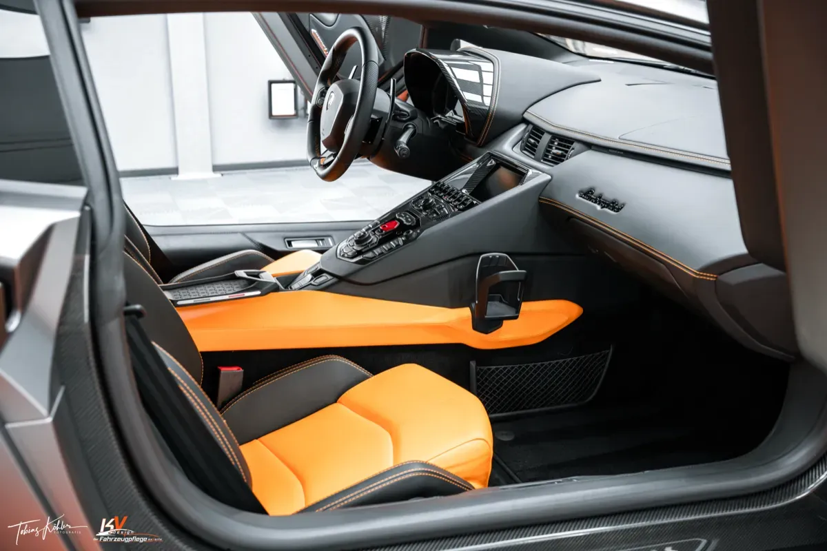 Innenaufbereitung Lamborghini