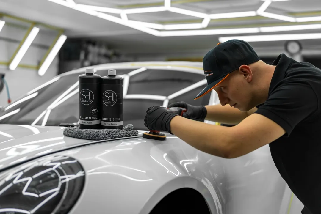 Professionelle Lackpolitur